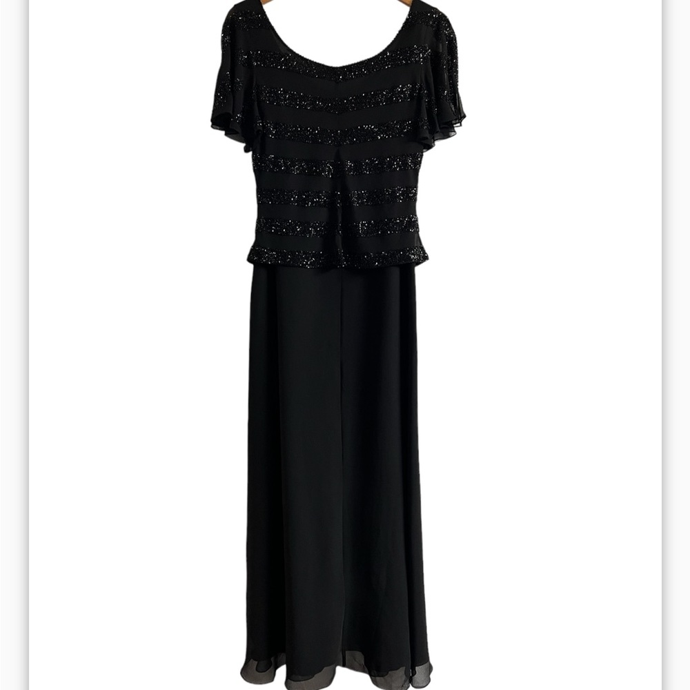 JKARA New York evening gown. - Picture 2 of 6